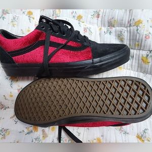 New red velvet vans